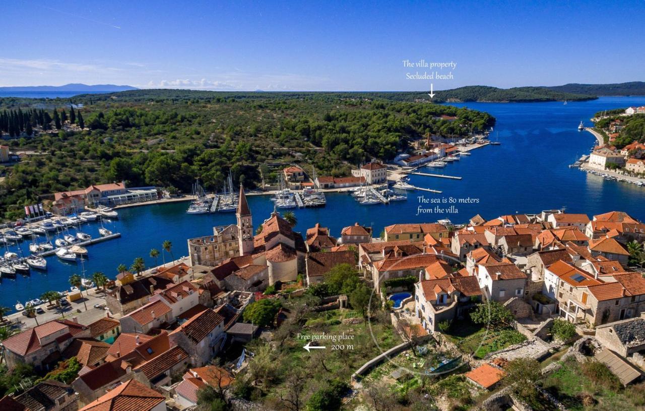 Villa Vicina Heritage Villa For 9,Milna - Close To Restaurants And Shops Екстер'єр фото